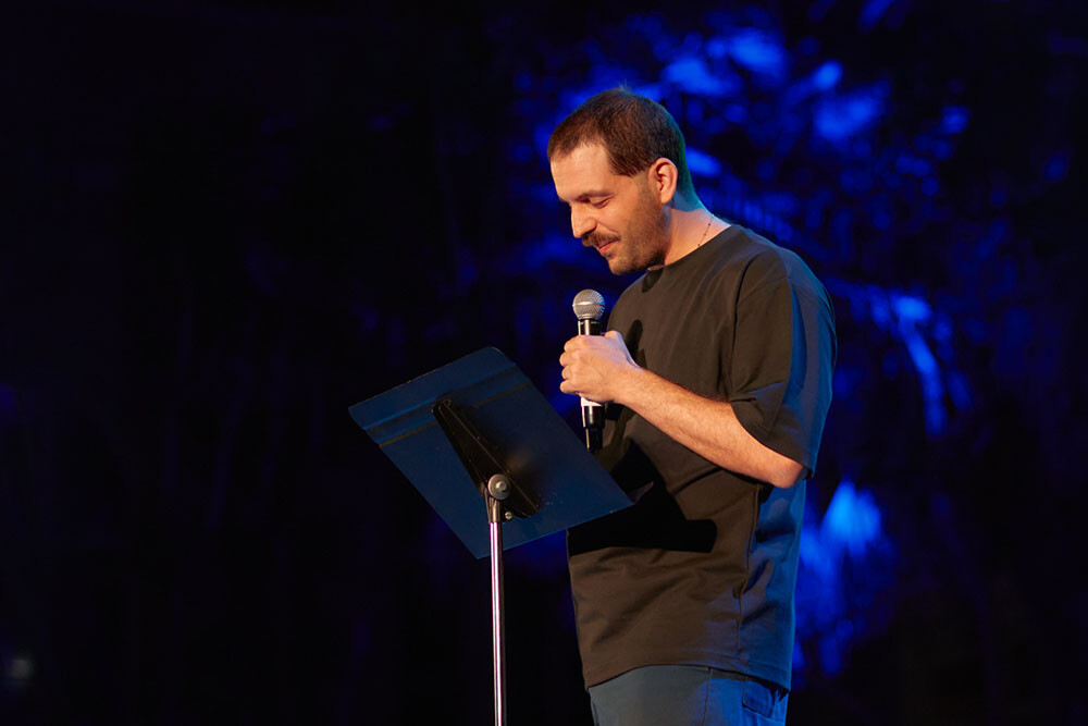 Performance Collective “Kometa Comedy Club” avec Karim Kattan